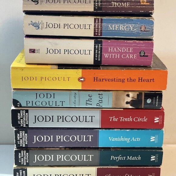 Lot Of 9 Jodi Picoult Paperback Books TPB Collection of Family Saga Fiction - Picture 1 of 7